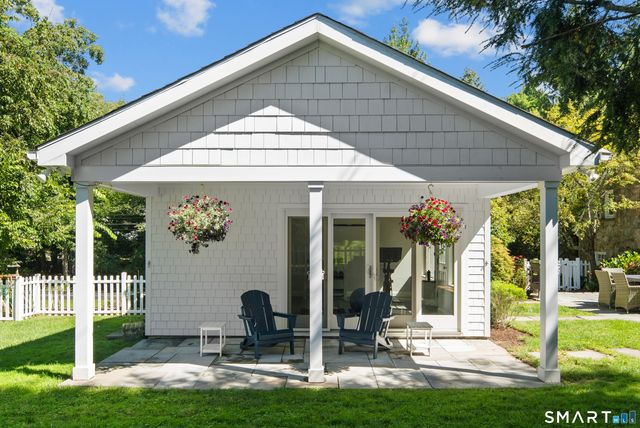 327 Jelliff Mill Road, New Canaan, CT 06840
