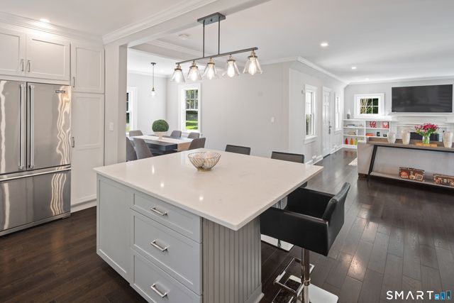 327 Jelliff Mill Road, New Canaan, CT 06840