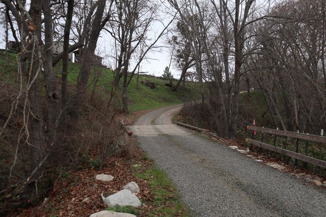 165 Neil Creek Road, Ashland, OR 97520