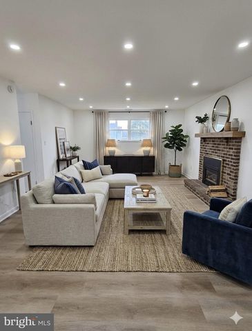 908 BLUE GATE LN, Sinking Spring, PA 19608