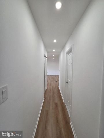 908 BLUE GATE LN, Sinking Spring, PA 19608