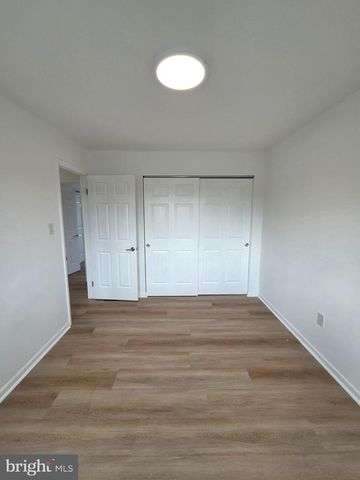 908 BLUE GATE LN, Sinking Spring, PA 19608