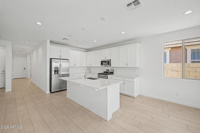 8037 W GRANADA Road, Phoenix, AZ 85035