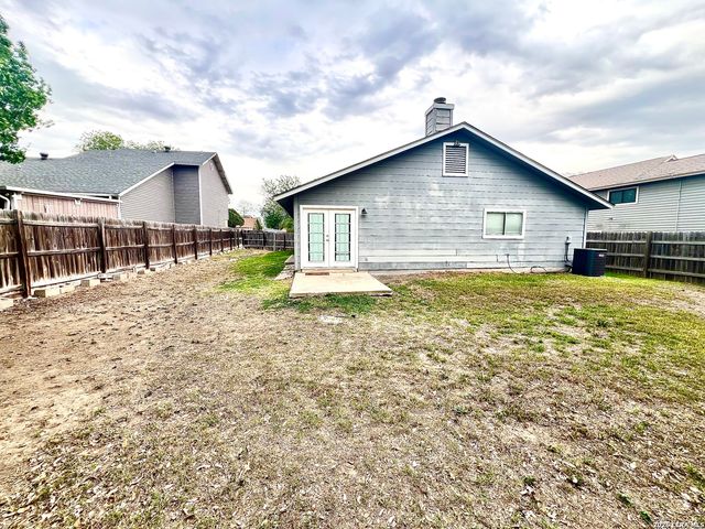 8778 SERENE RIDGE DR, San Antonio, TX 78239