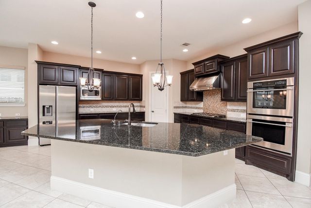 7711 Reseda Street, Sugar Land, TX 77479