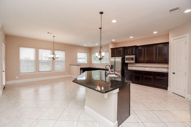 7711 Reseda Street, Sugar Land, TX 77479