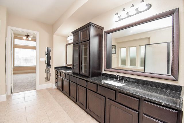 7711 Reseda Street, Sugar Land, TX 77479