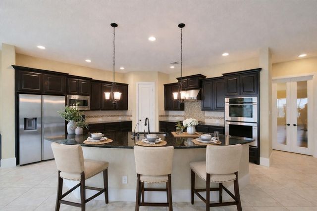 7711 Reseda Street, Sugar Land, TX 77479