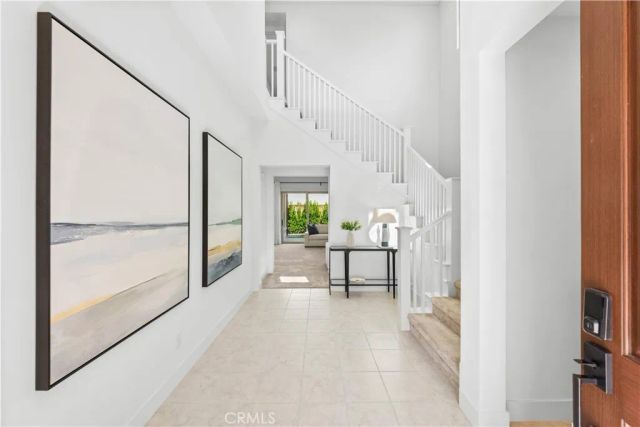 106 Glydon, Irvine, CA 92618