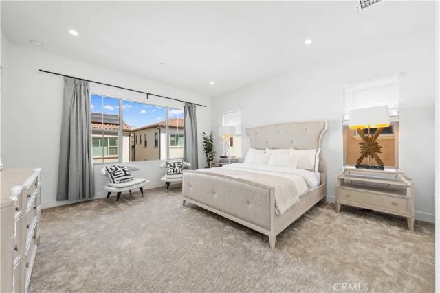 106 Glydon, Irvine, CA 92618