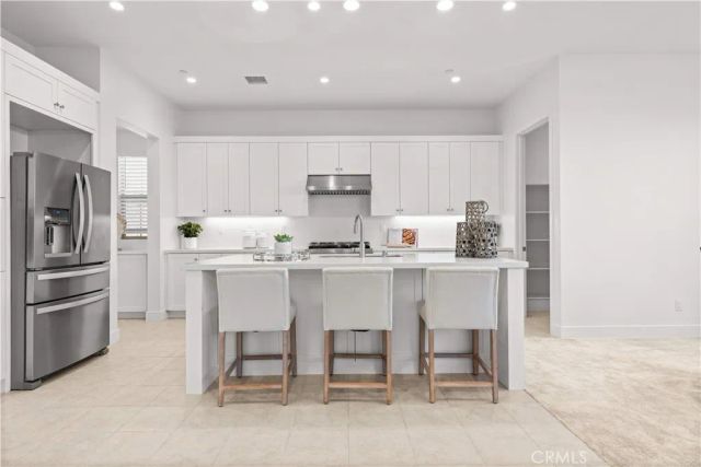 106 Glydon, Irvine, CA 92618