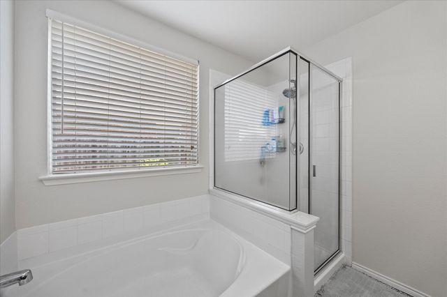 308 Creekwood Trail, Forney, TX 75126