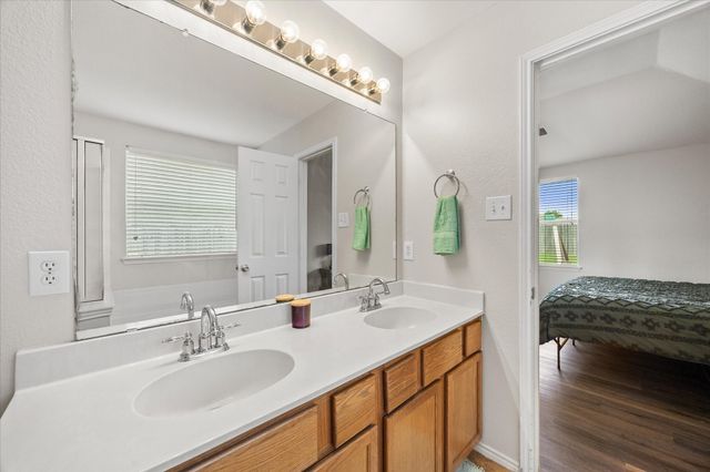 308 Creekwood Trail, Forney, TX 75126