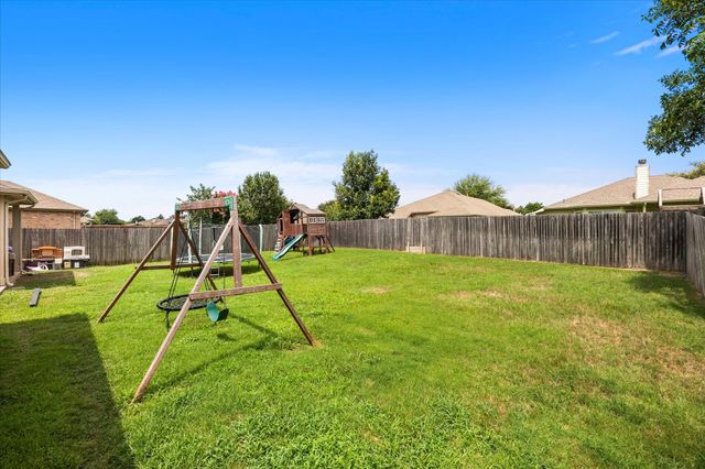 308 Creekwood Trail, Forney, TX 75126