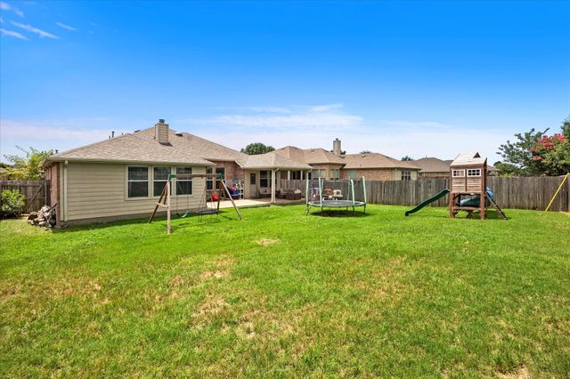 308 Creekwood Trail, Forney, TX 75126