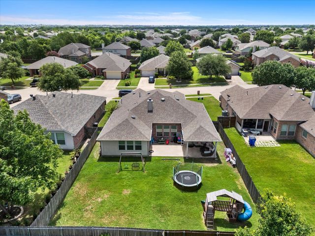 308 Creekwood Trail, Forney, TX 75126