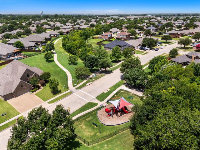 308 Creekwood Trail, Forney, TX 75126
