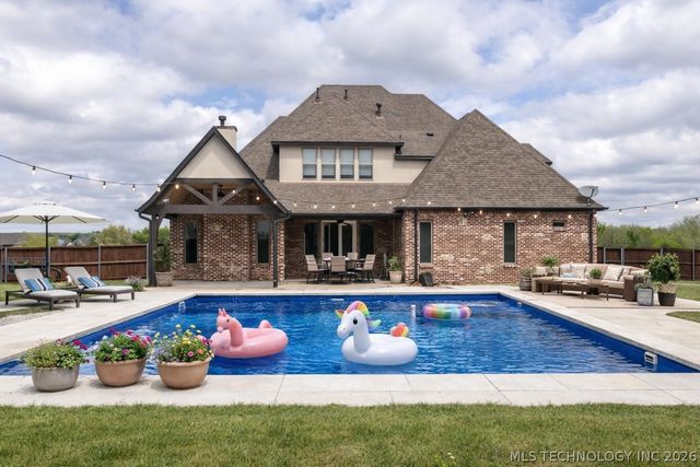 2114 E 176th Street S, Bixby, OK 74047