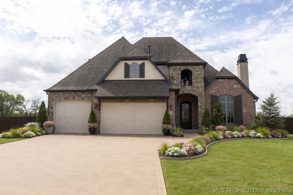 2114 E 176th Street S, Bixby, OK 74047