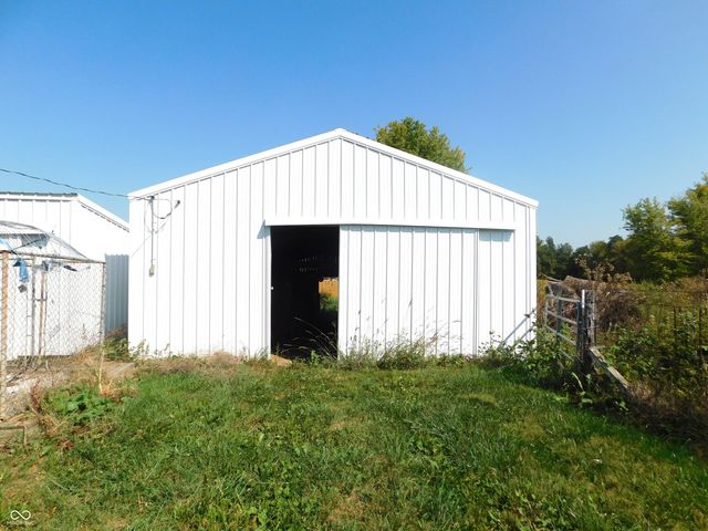 7962 S State Road 3, Greensburg, IN 47240
