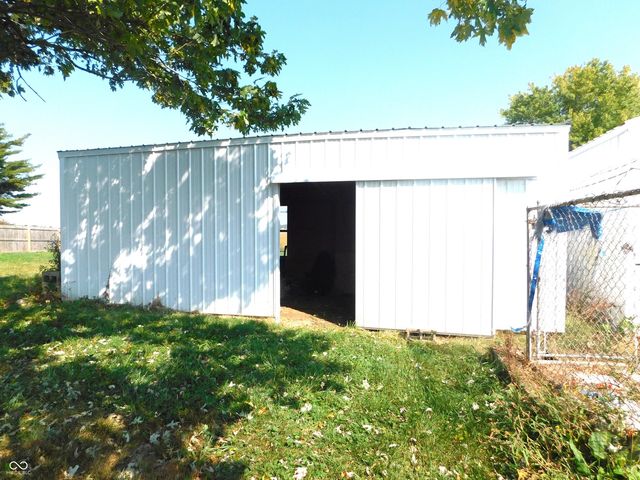 7962 S State Road 3, Greensburg, IN 47240