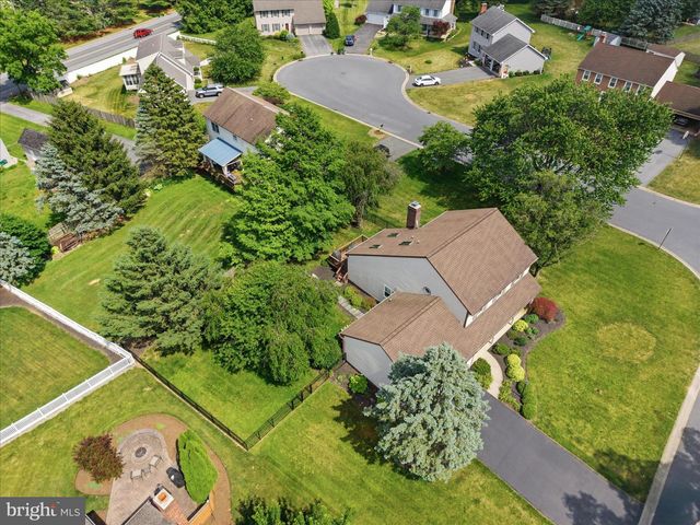 1313 PENNSCOTT DR, Landisville, PA 17538