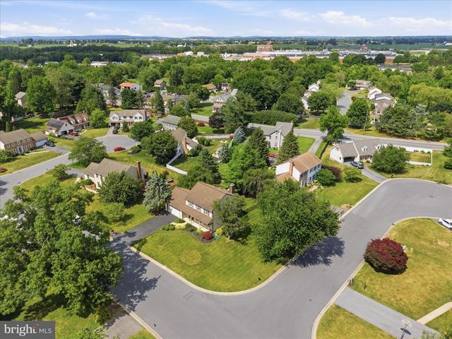 1313 PENNSCOTT DR, Landisville, PA 17538