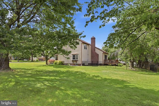1313 PENNSCOTT DR, Landisville, PA 17538