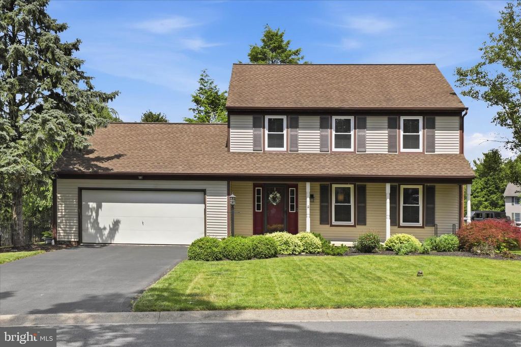 1313 PENNSCOTT DR, Landisville, PA 17538