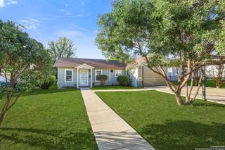 674 McDougal, San Antonio, TX 78223