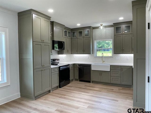 450 Lake Rd, Bullard, TX 75757