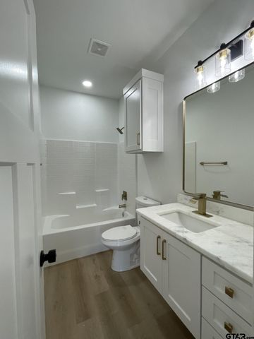450 Lake Rd, Bullard, TX 75757