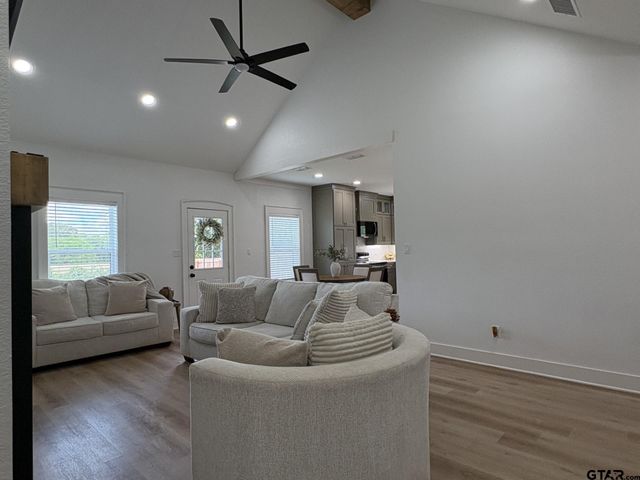 450 Lake Rd, Bullard, TX 75757