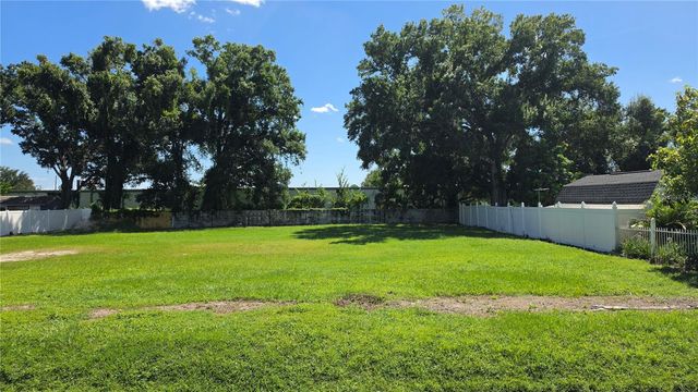 4040 W COMANCHE AVENUE, Tampa, FL 33614