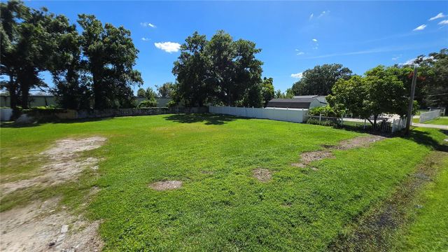 4040 W COMANCHE AVENUE, Tampa, FL 33614