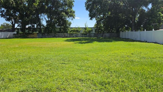 4040 W COMANCHE AVENUE, Tampa, FL 33614