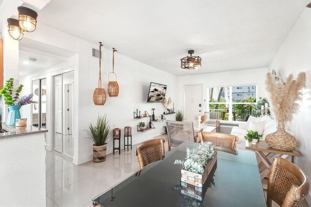 315 Van Buren St 106B, Hollywood, FL 33019