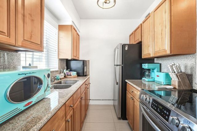 315 Van Buren St 106B, Hollywood, FL 33019