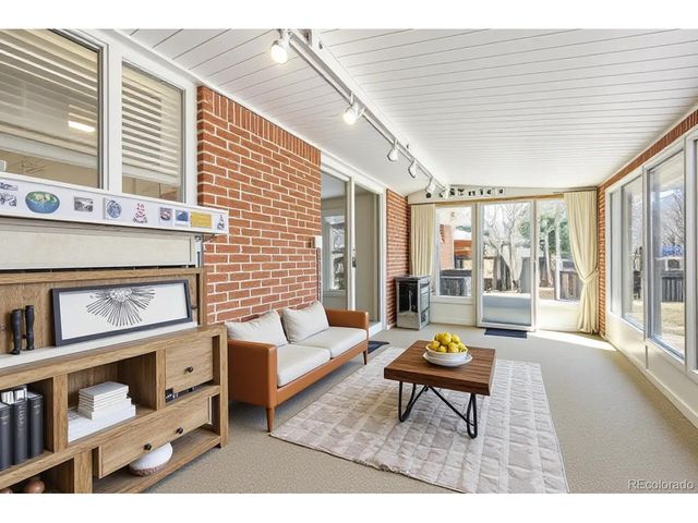 8227 Vanguard Dr, Denver, CO 80221