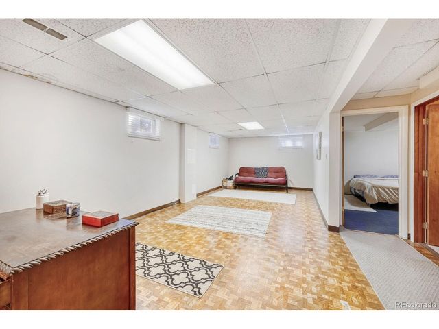 8227 Vanguard Dr, Denver, CO 80221