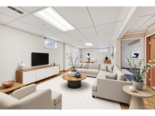 8227 Vanguard Dr, Denver, CO 80221