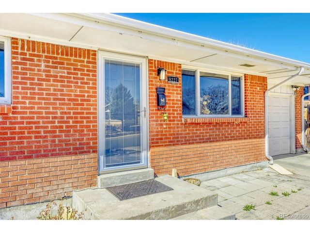 8227 Vanguard Dr, Denver, CO 80221