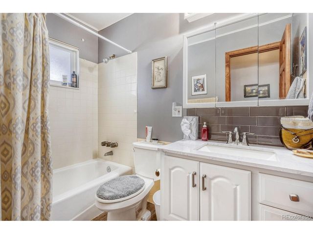 8227 Vanguard Dr, Denver, CO 80221