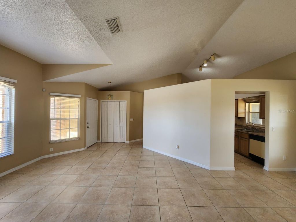 Image 13 of property listing at 8001 STIRRUPWOOD COURT, Orlando, FL 32818