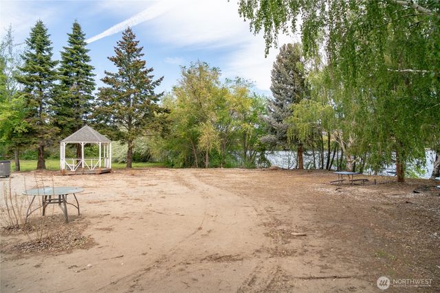 2120 Malaga Alcoa Highway, Wenatchee, WA 98828