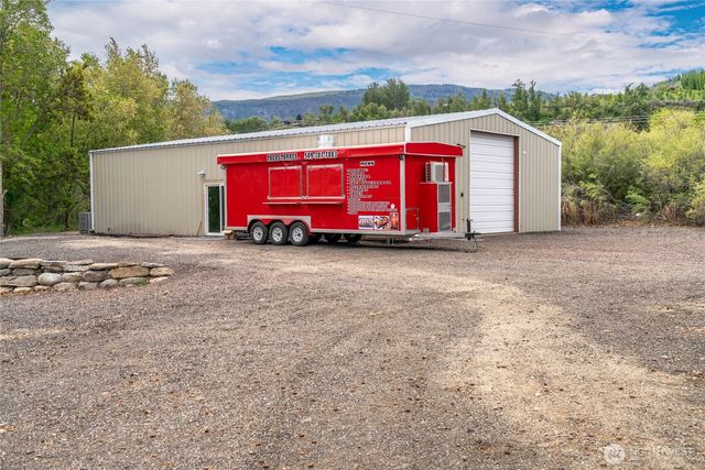 2120 Malaga Alcoa Highway, Wenatchee, WA 98828