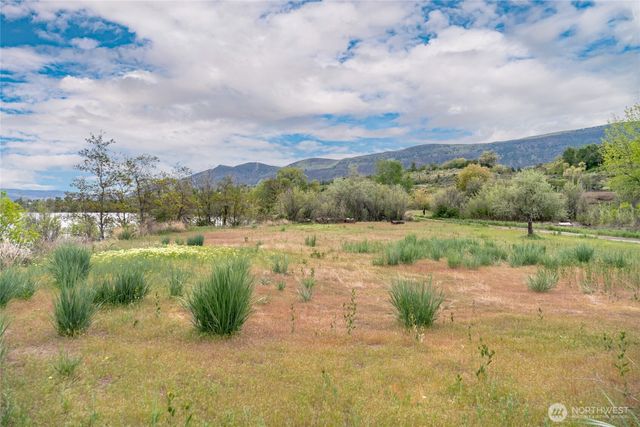 2120 Malaga Alcoa Highway, Wenatchee, WA 98828