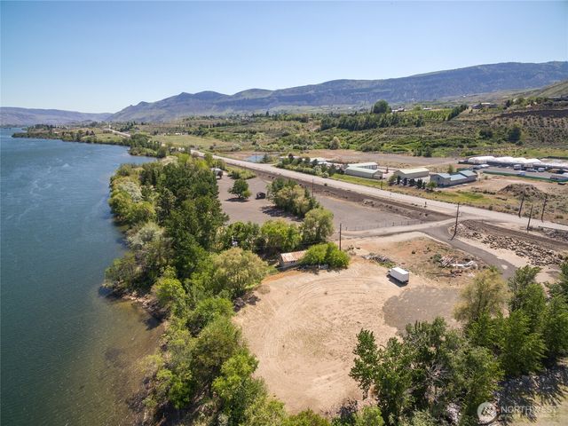 2120 Malaga Alcoa Highway, Wenatchee, WA 98828