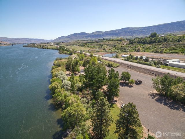2120 Malaga Alcoa Highway, Wenatchee, WA 98828