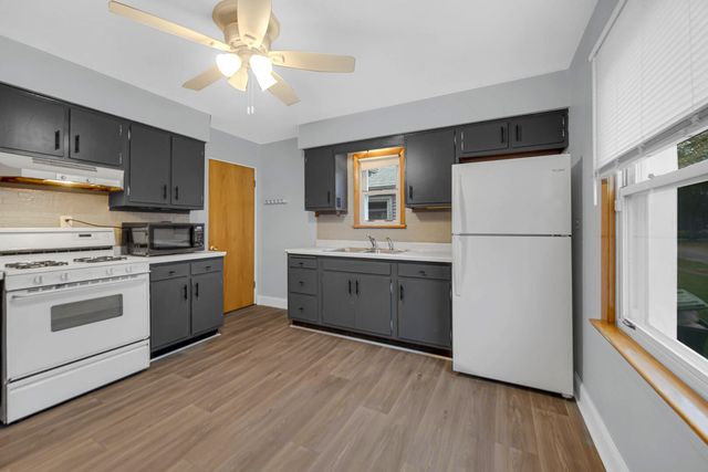 103 S California Street, Hobart, IN 46342